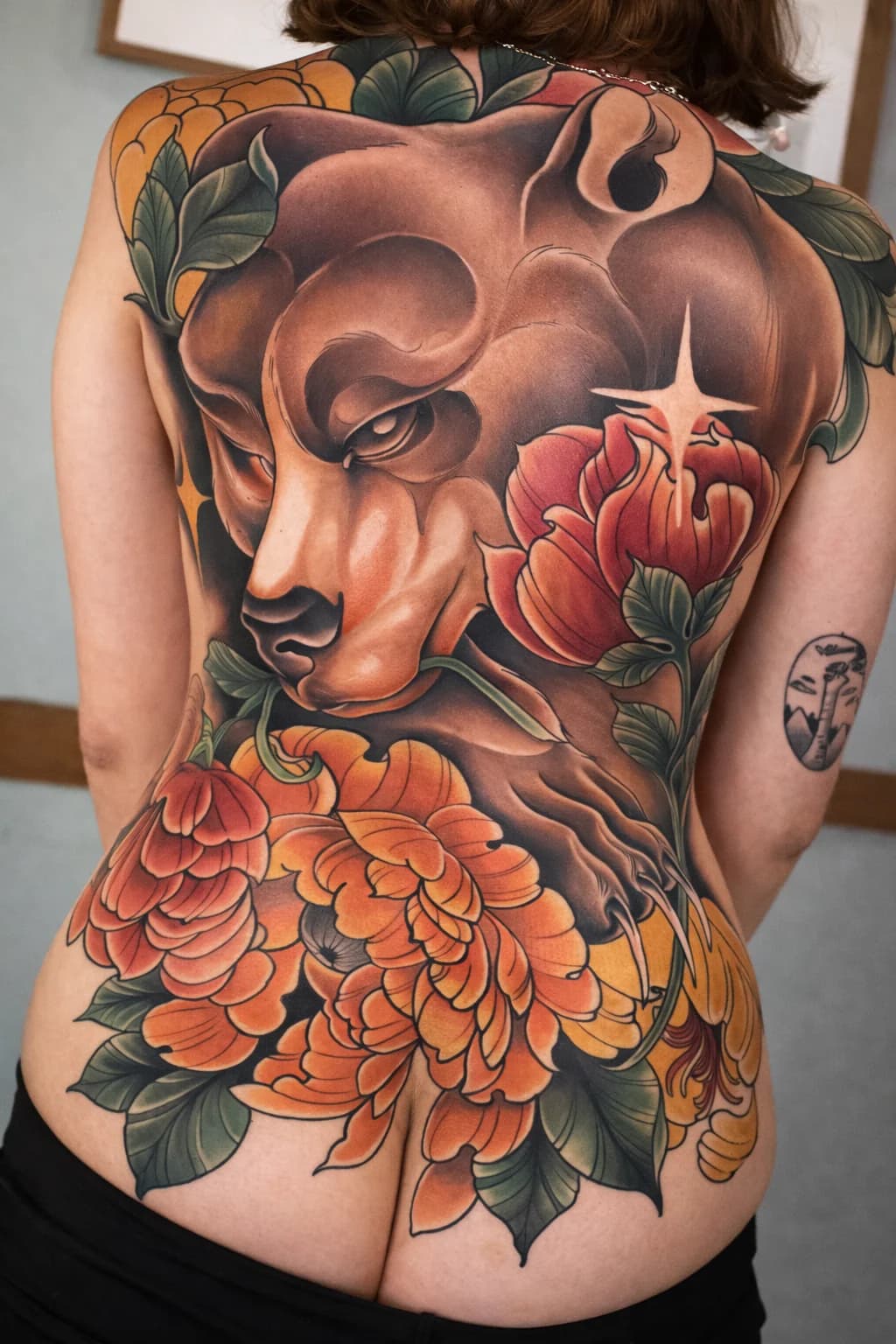 Ejemplo de tatuaje de estilo neotradicional