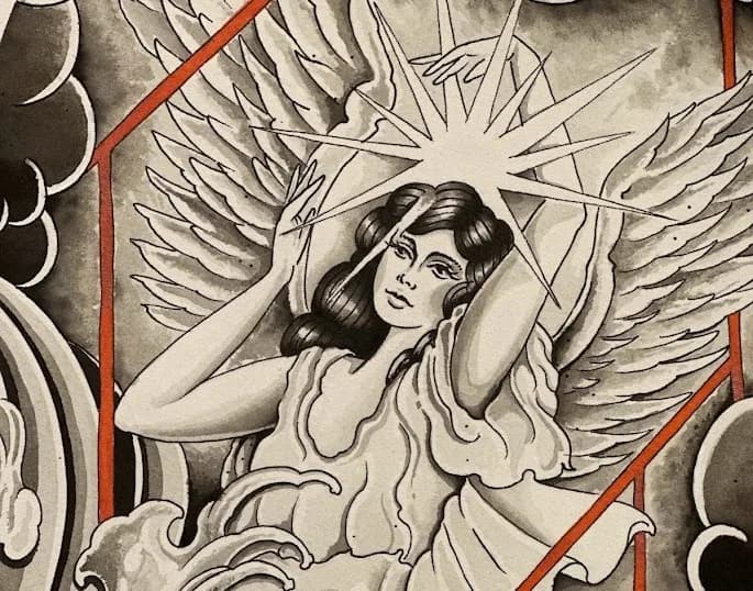 Diseño de tatuaje geométrico en el antebrazo con líneas precisas y sombreado limpio